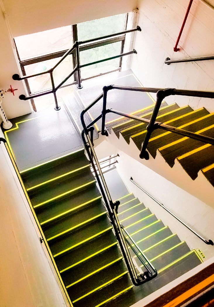 photoluminiscent stairs